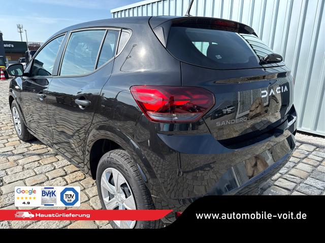 Dacia / Sandero / Schwarz / / / , Beispielbilder, ggf. teilweise mit Sonderausstattung
