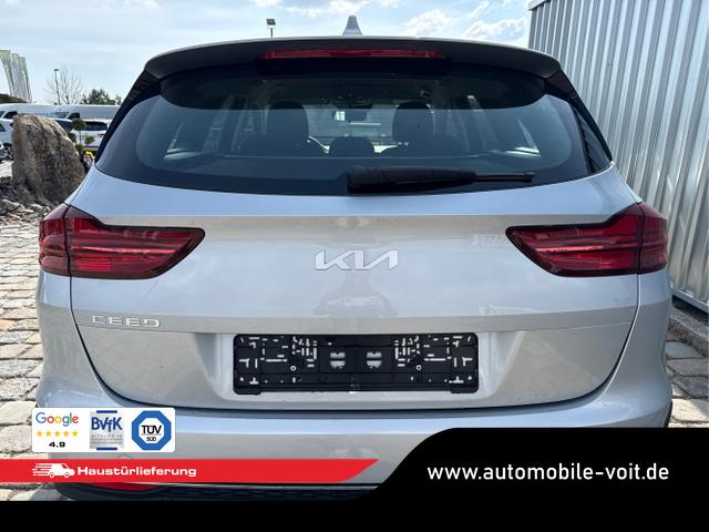 Kia / Ceed / Silber / / / , Beispielbilder, ggf. teilweise mit Sonderausstattung