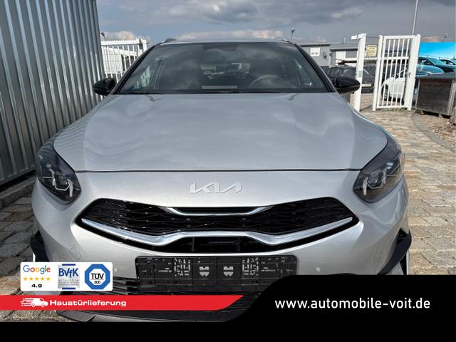 Kia / Ceed / Silber / / / 