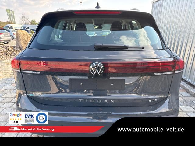 Volkswagen / Tiguan / Grau / / / , Beispielbilder, ggf. teilweise mit Sonderausstattung