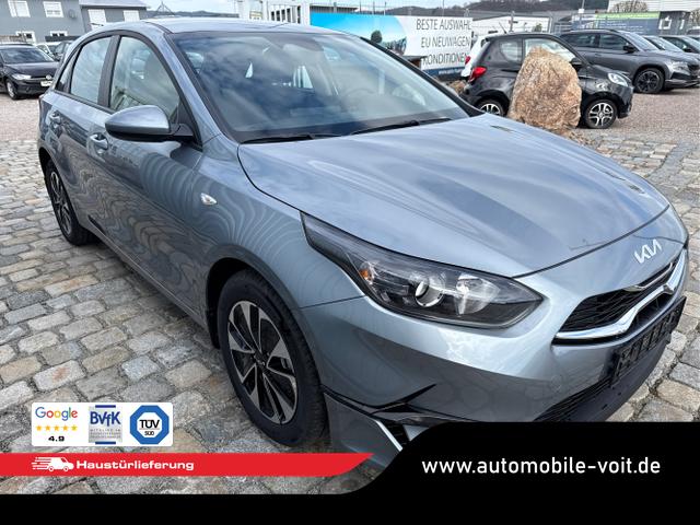 Kia / Ceed / Silber / / / , Beispielbilder, ggf. teilweise mit Sonderausstattung