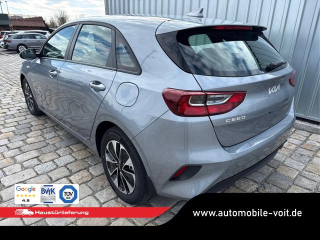 Kia / Ceed / Silber / / / , Beispielbilder, ggf. teilweise mit Sonderausstattung