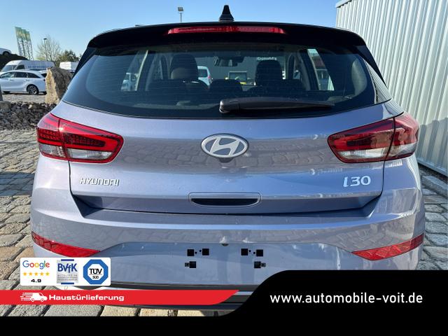 Hyundai / i30 / Blau / / / 