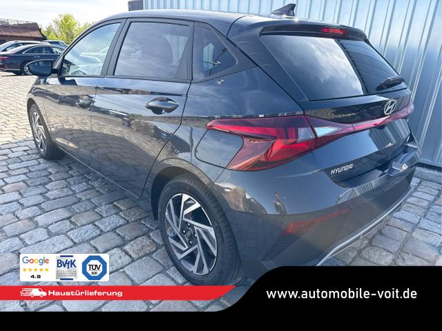 Hyundai / i20 / Grau / / / 
