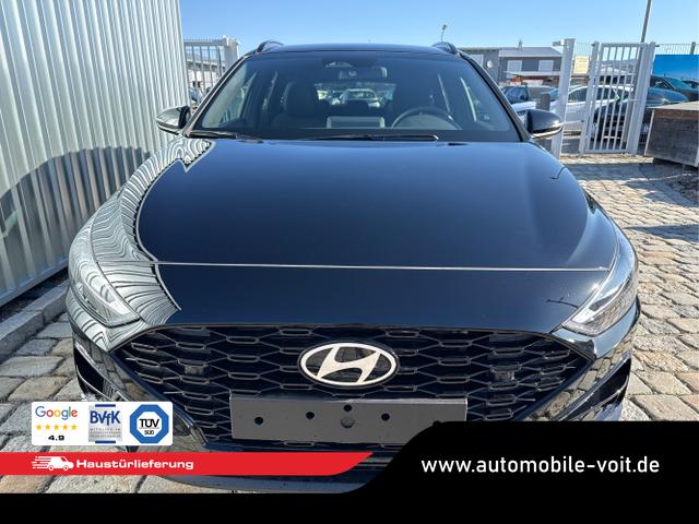 Hyundai / i30 Kombi / Schwarz / / / , Beispielbilder, ggf. teilweise mit Sonderausstattung