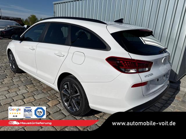 Hyundai / i30 Kombi / Wei&szlig; / / / , Beispielbilder, ggf. teilweise mit Sonderausstattung