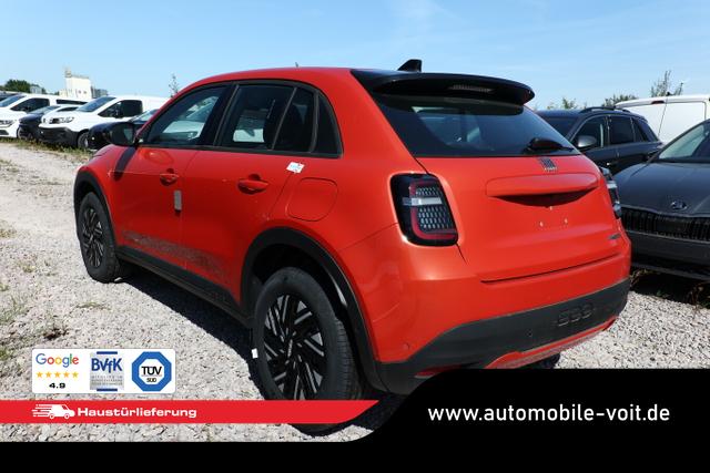 Fiat 600 MHEV 110 DCT PDC360° Keyl SHZ Kam Tow CarP 