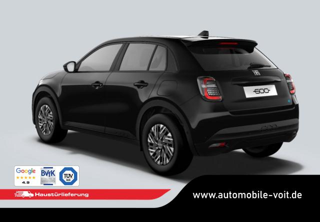 Fiat 600e RED 11kW-OBC PDC Temp CarPlay Wärmepumpe BT 