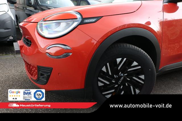 Fiat 600 Basis MHEV 110 DCT Nav SHZ KeyL LED Kam PDC CarP 