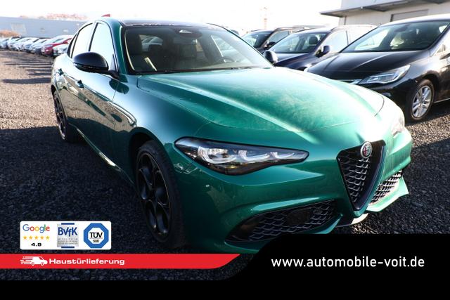 Alfa Romeo Giulia Intensa 2.2 D 210 AT8 Q4 Matrix Pano Nav 