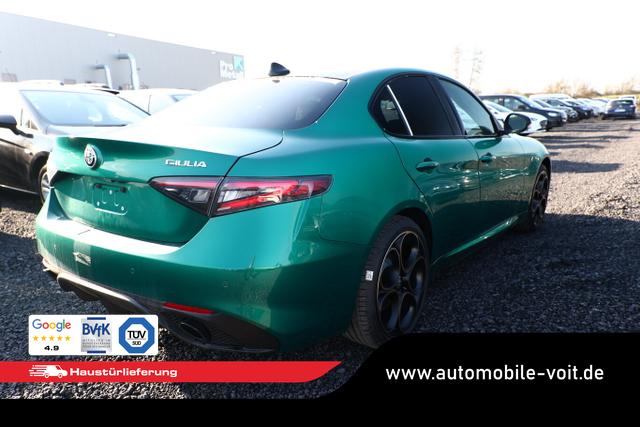 Alfa Romeo Giulia Intensa 2.2 D 210 AT8 Q4 Matrix Pano Nav 