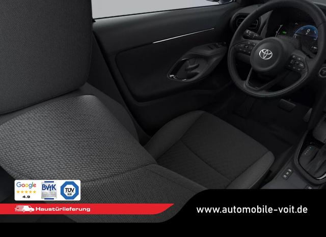 Toyota Yaris Cross SHZ SafetyP LED Keyl 17Z ACCPrivacy 