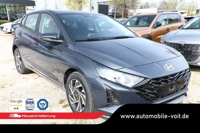 Hyundai i20 Select Navi DigCo 16Z CarPlay Kam PDC Temp 