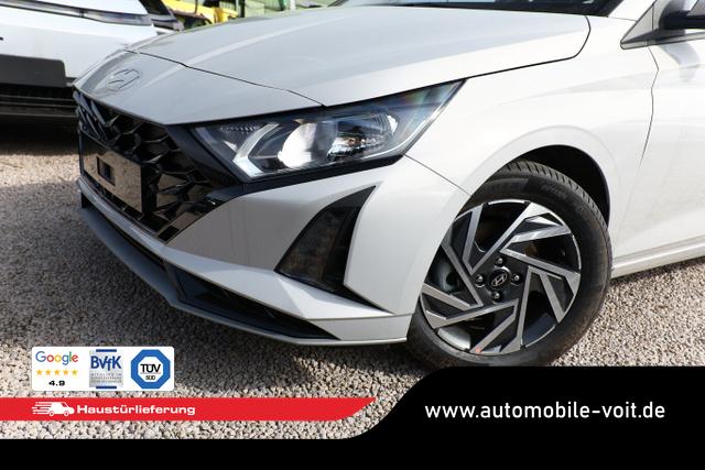 Hyundai i20 Select Navi DigCo 16Z CarPlay Kam PDC Temp 