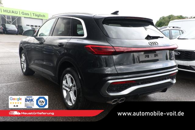 Audi Q5 S line TDI 204 Tech Pano PrivG VirCo+ eHK 19Z 