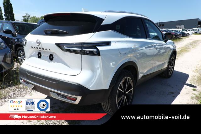 Nissan Qashqai Tekna Pano HUD el.Heckk 360&deg; ACC SHZ Nav 