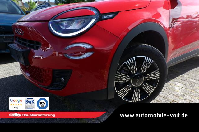 Fiat 600 Icon Hybrid SHZ Keyl Nav Kam 2xPDC LED CarP 