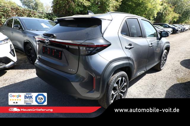 Toyota Yaris Cross LED Nav Smartkey 17" Privacy ACC 