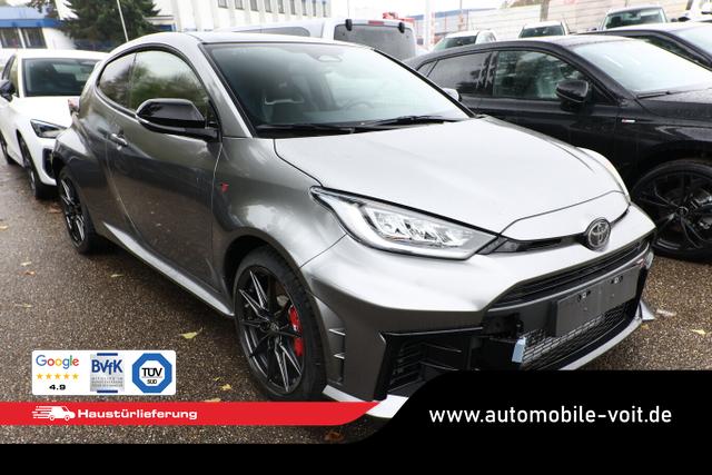 Toyota GR Yaris AT8 LED Smartkey DIgC 18"LM Ultrasuede 