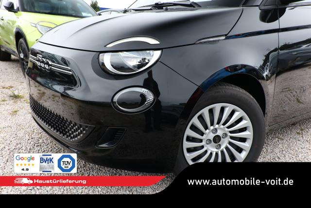 Fiat 500e 42kWh Klimaaut. Nav PDC Kam CarPlay KeylGo 