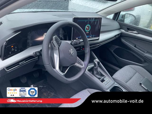 Volkswagen Golf - 1.5 TSI 110 kW VIII Variant Life Facelift, AHK, easyOpen, Kamera, 3-J Garantie