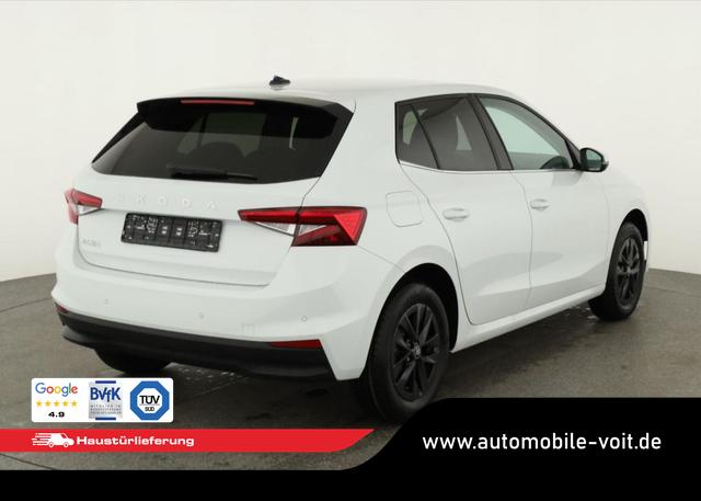 Skoda Fabia Selection 1.0 TSI DSG Selection, 15-Zoll schwarz, Winter, Ladeboden 