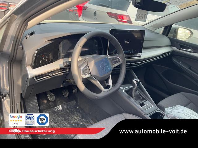 Volkswagen Golf - 1.5 TSI 110 kW VIII Variant Life, AHK, easyOpen, Kamera, 3-J Garantie