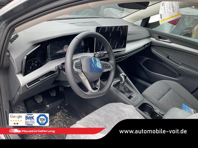 Volkswagen Golf - 1.5 TSI 110 kW Life VIII Variant Life, AHK, easyOpen, Kamera, Winter, 3-J Garantie
