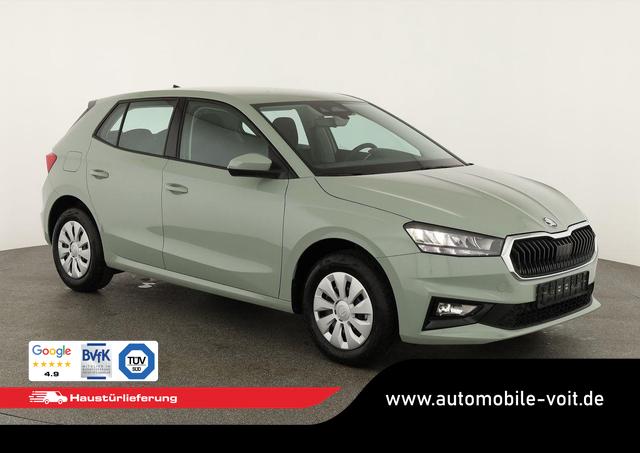 Skoda Fabia - Selection 1.0 TSI Selection, AHK, Tempomat, Ladeboden, Park, Winterpaket, SmartLink, 4-J Garantie