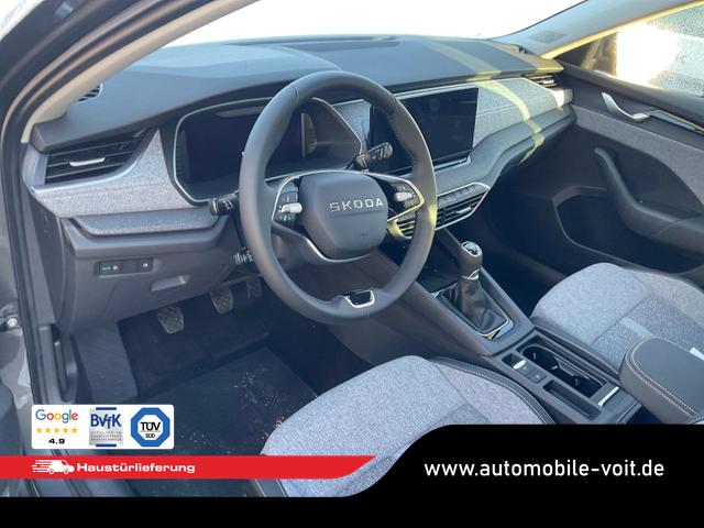 Skoda Octavia Combi - 1.5 TSI 110 kW Selection Selection, AHK, LED, Side, ACC, Kamera, 17-Zoll