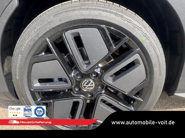 Volkswagen T-Roc 1.5 eTSI 110 kW R-Line Pano Black GV5 19 Zoll 