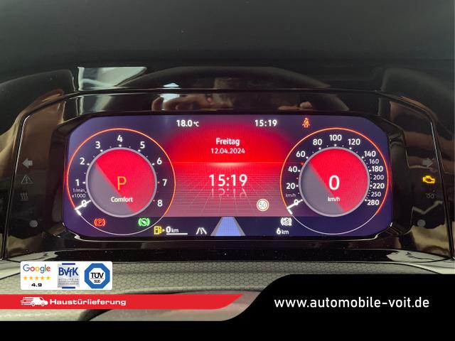 Volkswagen / Golf / Schwarz / / / DSG AHK+Pano+Sitzheizung vo+hi