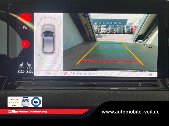 Volkswagen / Golf / Schwarz / / / DSG AHK+Pano+Sitzheizung vo+hi