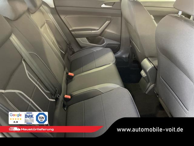 Volkswagen / Taigo / Grau / / / 115PS DSG AHK+Navi+Kamera