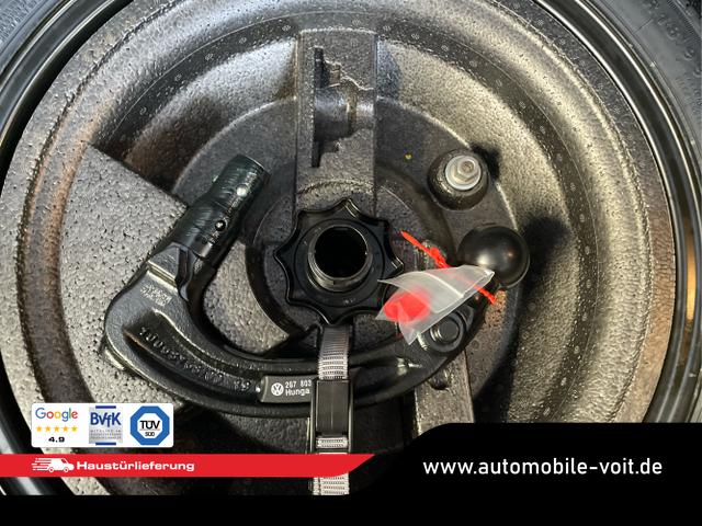Volkswagen / Taigo / Grau / / / 150PS DSG AHK+Pano+IQ-Light
