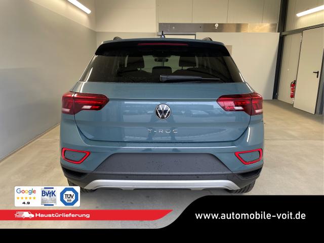 Volkswagen / T-Roc / Blau / / / 150PS AHK+Kessy+Kamera