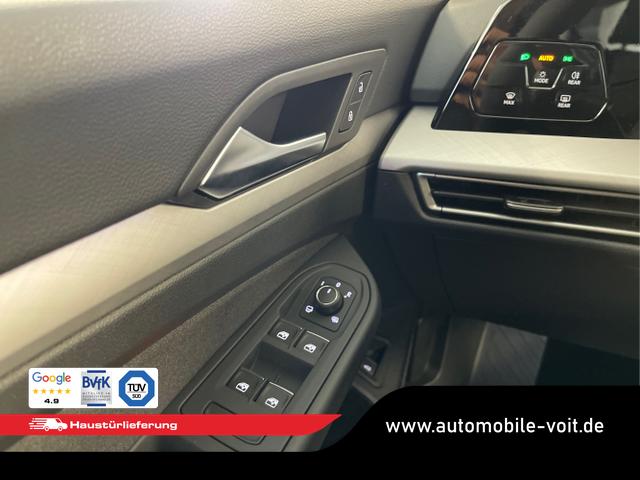 Volkswagen / Golf Variant / Schwarz / / / 150PS DSG AHK+Kessy+Navi