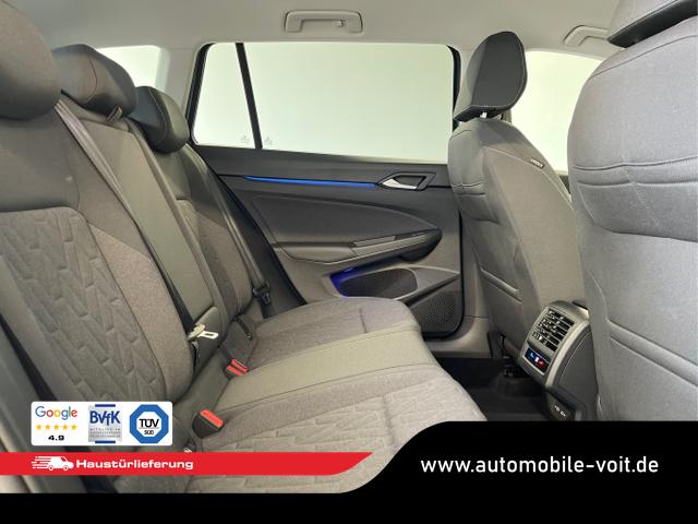 Volkswagen / Golf Variant / Schwarz / / / 150PS DSG AHK+Kessy+Navi