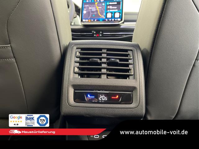 Volkswagen / Golf Variant / Silber / / / 150PS DSG+Black Style+AHK