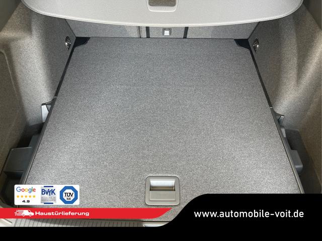 Volkswagen / Golf Variant / Silber / / / 150PS DSG+Black Style+AHK