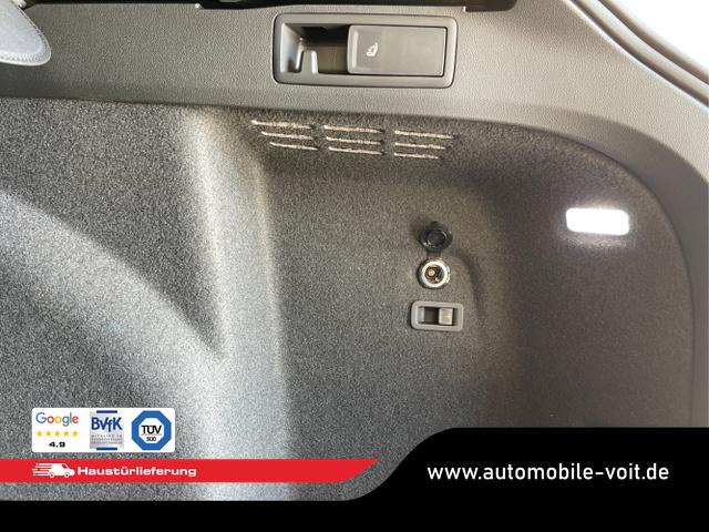Volkswagen / Golf Variant / Silber / / / 150PS DSG+Black Style+AHK