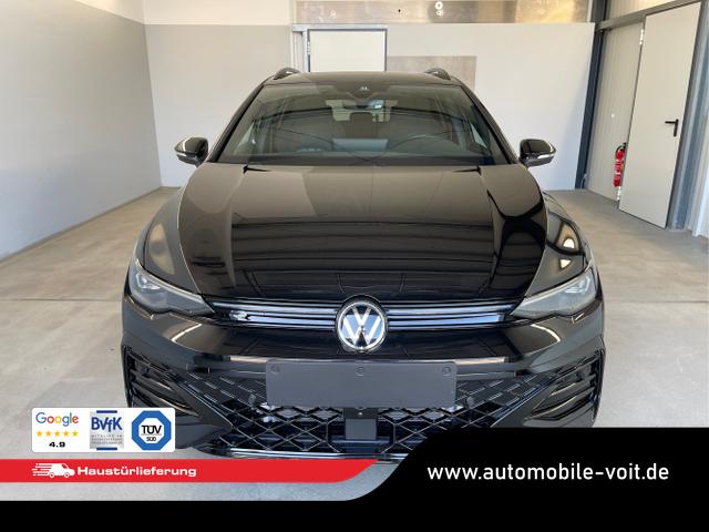 Volkswagen / Golf Variant / Schwarz / / / 150PS DSG+Black Style+AHK