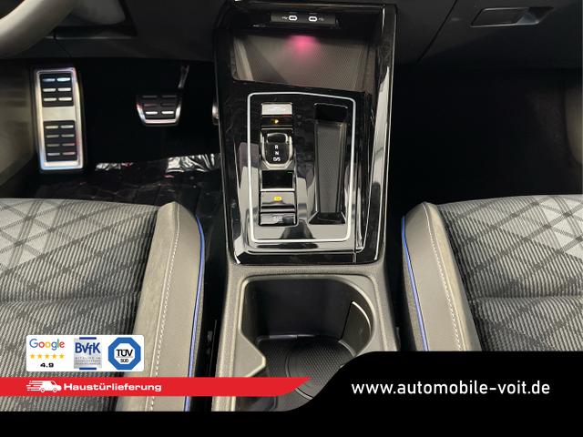 Volkswagen / Golf Variant / Schwarz / / / 150PS DSG+Black Style+AHK