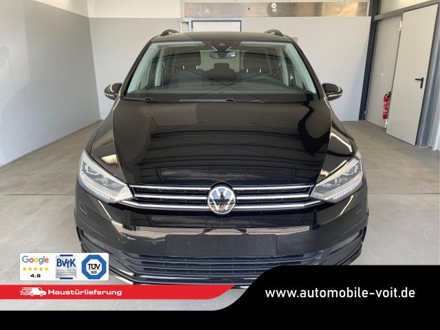 Volkswagen / Touran / Schwarz / / / 7Si+IQ.Light+AHK+Kessy+Cam