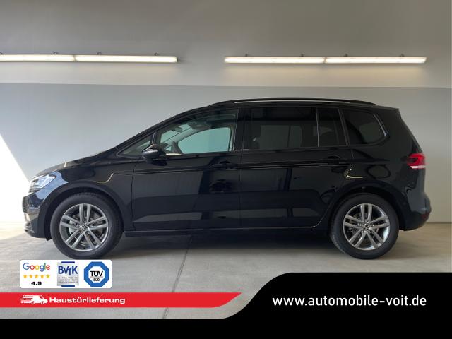 Volkswagen / Touran / Schwarz / / / 7Si+IQ.Light+AHK+Kessy+Cam