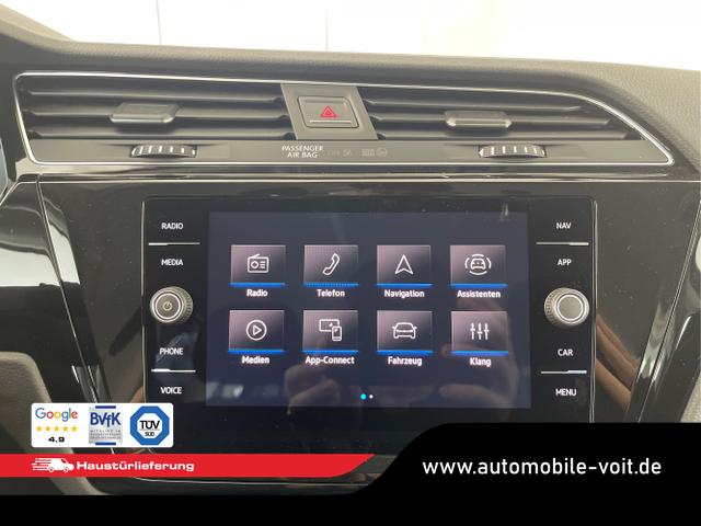 Volkswagen / Touran / Schwarz / / / 7Si+IQ.Light+AHK+Kessy+Cam