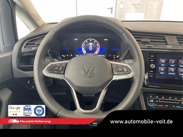 Volkswagen / Touran / Schwarz / / / 7Si+IQ.Light+AHK+Kessy+Cam