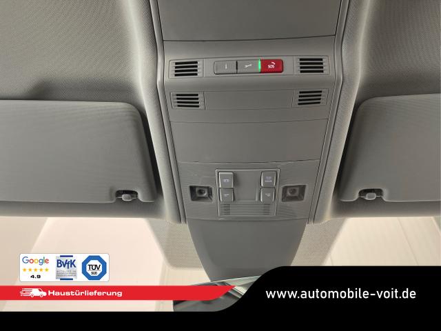 Volkswagen / Touran / Schwarz / / / 7Si+IQ.Light+AHK+Kessy+Cam