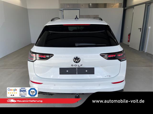 Volkswagen / Golf Variant / Weiß / / / 150PS DSG+Black Style+AHK