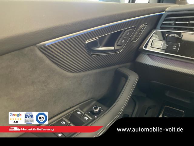 Audi / SQ7 / Schwarz / / / Nachtsicht+Fahrwerkspaket
